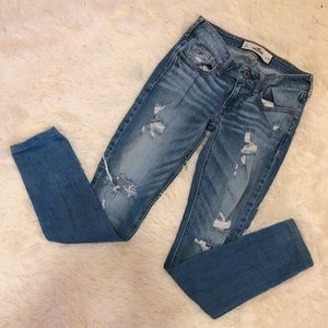Hollister ripped skinny jeans
